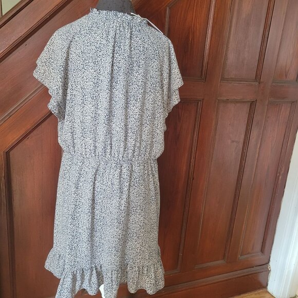 LC Lauren Conrad Blue and White Floral Short Sleeve Dress with Ruffles - Picture 3 of 7